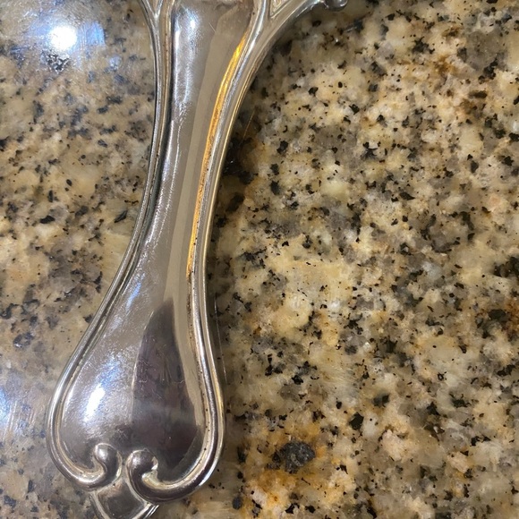 Vintage Victorian Silver Ornate Repousse’ Vanity Mirror, Brush, and Comb Set - Picture 14 of 16